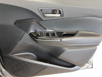 Toyota C-HR 1.8 Hybrid Design 5dr CVT