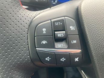 Ford Kuga 2.5 FHEV Black Package Edition 5dr CVT