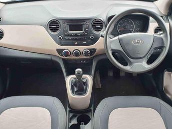 Hyundai i10 1.0 S 5dr
