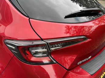 Toyota Corolla 1.8 VVT-i Hybrid Design 5dr CVT