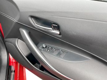 Toyota Corolla 1.8 VVT-i Hybrid Design 5dr CVT