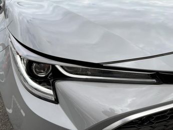 Toyota Corolla 2.0 VVT-i Hybrid Excel 5dr CVT
