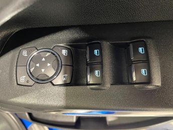 Ford EcoSport 1.0 Turbo EcoBoost (125PS) Automatic ST-Line 5dr.