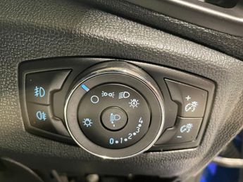Ford EcoSport 1.0 Turbo EcoBoost (125PS) Automatic ST-Line 5dr.