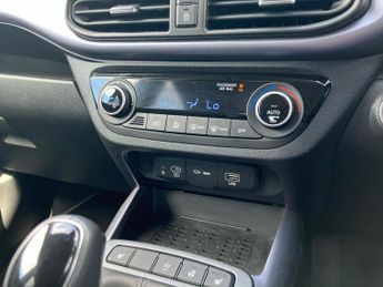 Hyundai i10 1.2 MPi Premium 5dr Auto