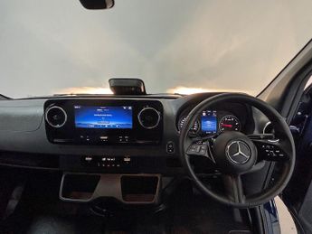 Mercedes-Benz Sprinter 315 Pro L3 H2 LWB RWD 2.0l Cdi 3.5t 9G-Tronic