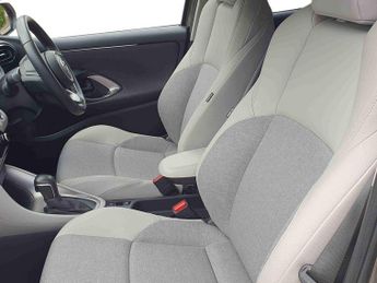 Toyota Yaris 1.5 Hybrid Excel 5dr CVT