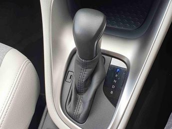 Toyota Yaris 1.5 Hybrid Excel 5dr CVT