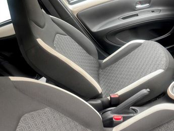 Toyota Aygo X 1.0 VVT-i Edge 5dr Auto