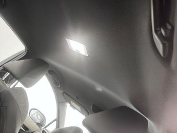 Toyota Corolla 1.8 Hybrid Design 5dr CVT