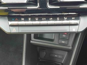 Renault 5 90kW Iconic Five Urban Range 40kWh 5dr Auto