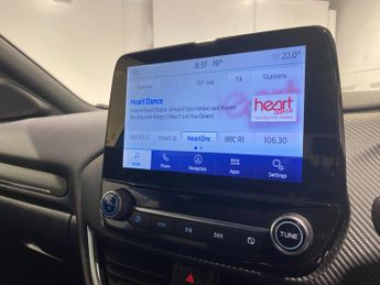 Ford Puma 1.5 Turbo EcoBoost (200PS) 6 sdp ST 5dr.. PERFORMANCE PACK ..