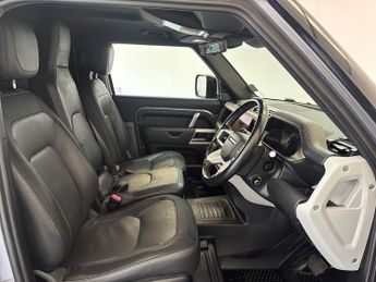 Land Rover Defender D300 Hard Top X-Dynamic HSE 3.0 Auto [3 Seat]