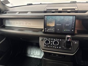 Land Rover Defender D300 Hard Top X-Dynamic HSE 3.0 Auto [3 Seat]
