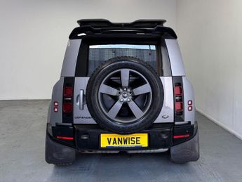 Land Rover Defender D300 Hard Top X-Dynamic HSE 3.0 Auto [3 Seat]