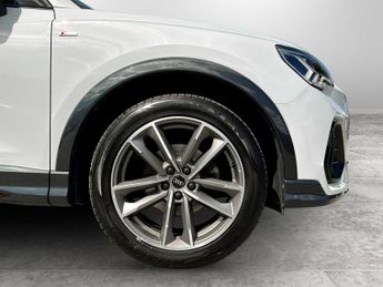 Audi Q3 35 TDI Black Edition 5dr S Tronic