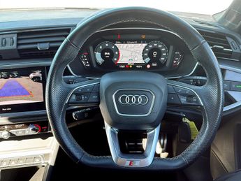 Audi Q3 35 TDI Black Edition 5dr S Tronic