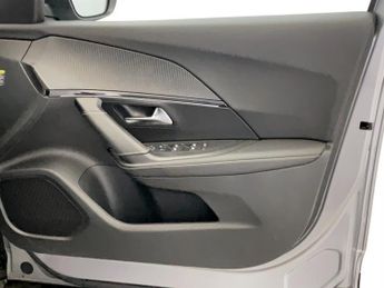 Peugeot 2008 100kW GT 50kWh 5dr Auto