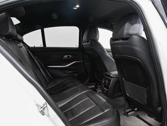 BMW 3 Series 320i xDrive M Sport 4dr Step Auto