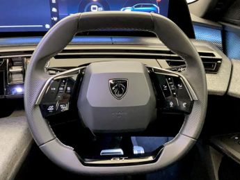 Peugeot 5008 1.2 Hybrid 136 GT 5dr e-DSC6