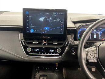 Toyota Corolla 1.8 Hybrid Design 5dr CVT