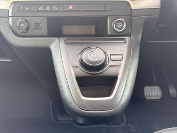 Vauxhall Vivaro Life 