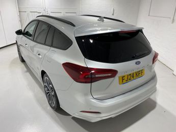 Ford Focus 1.0 Turbo EcoBoost (155PS) mHEV 8 spd Automatic ST-Line X 5dr Es
