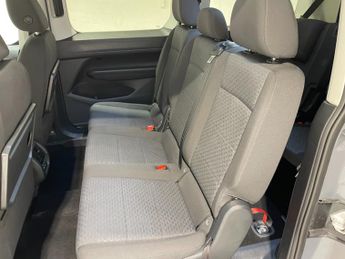 Ford Grand Tourneo Connect 2.0 EcoBlue (122PS) Automatic Titanium 5dr.. 7 Seater ..
