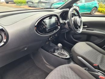 Toyota Aygo X 1.0 VVT-i Edge 5dr Auto