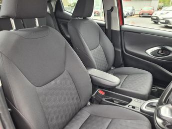 Toyota Yaris 1.5 Hybrid Icon 5dr CVT
