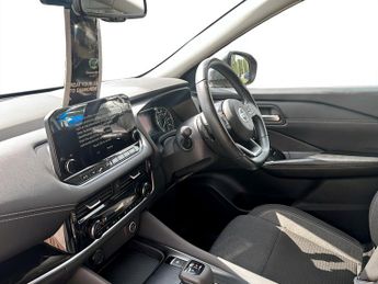 Nissan Qashqai 1.3 DiG-T MH 158 N-Connecta 5dr Xtronic