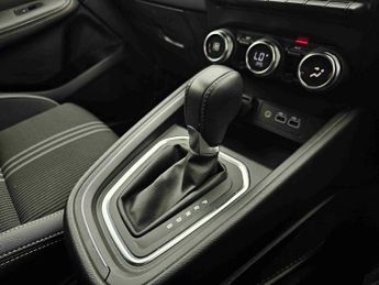 Renault Clio 1.6 E-TECH full hybrid 145 Engineered 5dr Auto