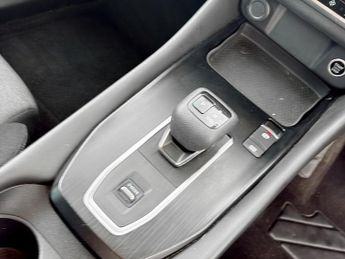 Nissan Qashqai 1.3 DiG-T MH 158 N-Connecta 5dr Xtronic