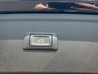 Audi Q5 40 TDI Quattro S Line 5dr S Tronic