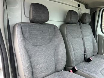 Renault Trafic SL27 DCI 90 SWB LOW ROOF  (23031)