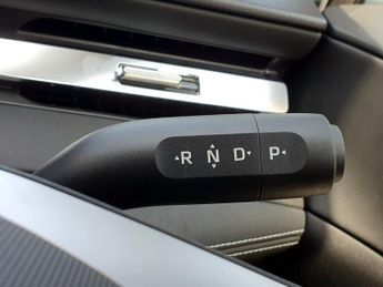 MG MG4 URBAN 118kW Premium Long Range 54kWh 5dr Auto