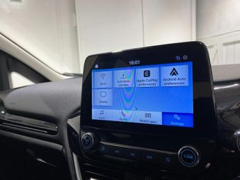 Ford Fiesta 1.0 Turbo EcoBoost (125PS) mHEV Automatic Titanium 5dr.