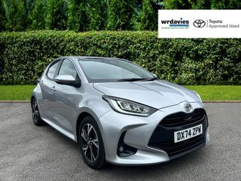 Toyota Yaris 1.5 Hybrid Design 5dr CVT