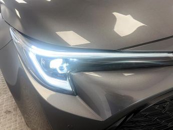Toyota Corolla 1.8 Hybrid Design 5dr CVT