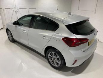 Ford Focus 1.0 Turbo EcoBoost (125PS) mHEV Automatic Titanium 5dr.