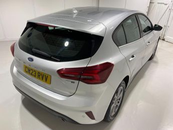 Ford Focus 1.0 Turbo EcoBoost (125PS) mHEV Automatic Titanium 5dr.