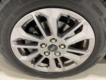 Ford Focus 1.0 Turbo EcoBoost (125PS) mHEV Automatic Titanium 5dr.