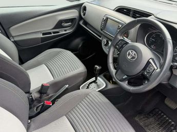Toyota Yaris 1.5 Hybrid Icon Tech 5dr CVT