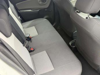 Toyota Yaris 1.5 Hybrid Icon Tech 5dr CVT