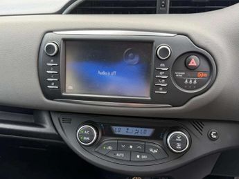 Toyota Yaris 1.5 Hybrid Icon Tech 5dr CVT