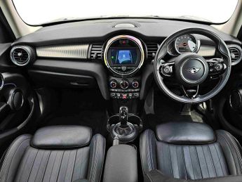 MINI HATCHBACK 1.5 Cooper Exclusive II 5dr Auto