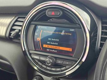 MINI HATCHBACK 1.5 Cooper Exclusive II 5dr Auto
