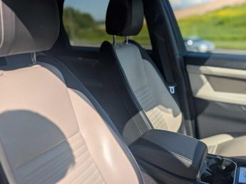 Land Rover Discovery Sport Sport R-Dyn Hse