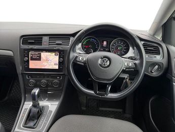 Volkswagen Golf 99kW e-Golf 35kWh 5dr Auto