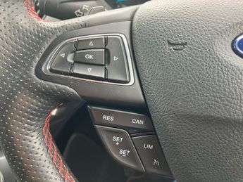 Ford Kuga 2.0 TDCi ST-Line 5dr Auto 2WD